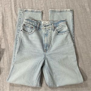 Abercrombie ultra high rise 26 curve love. 90s straight